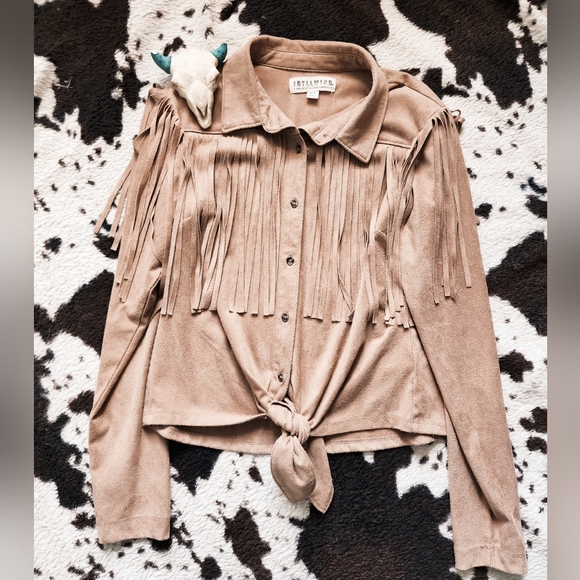 Idyllwind Tops - "IDYLLWIND " WOMEN'S FAUX SUEDE FRINGE TIE UP TOP - TAN